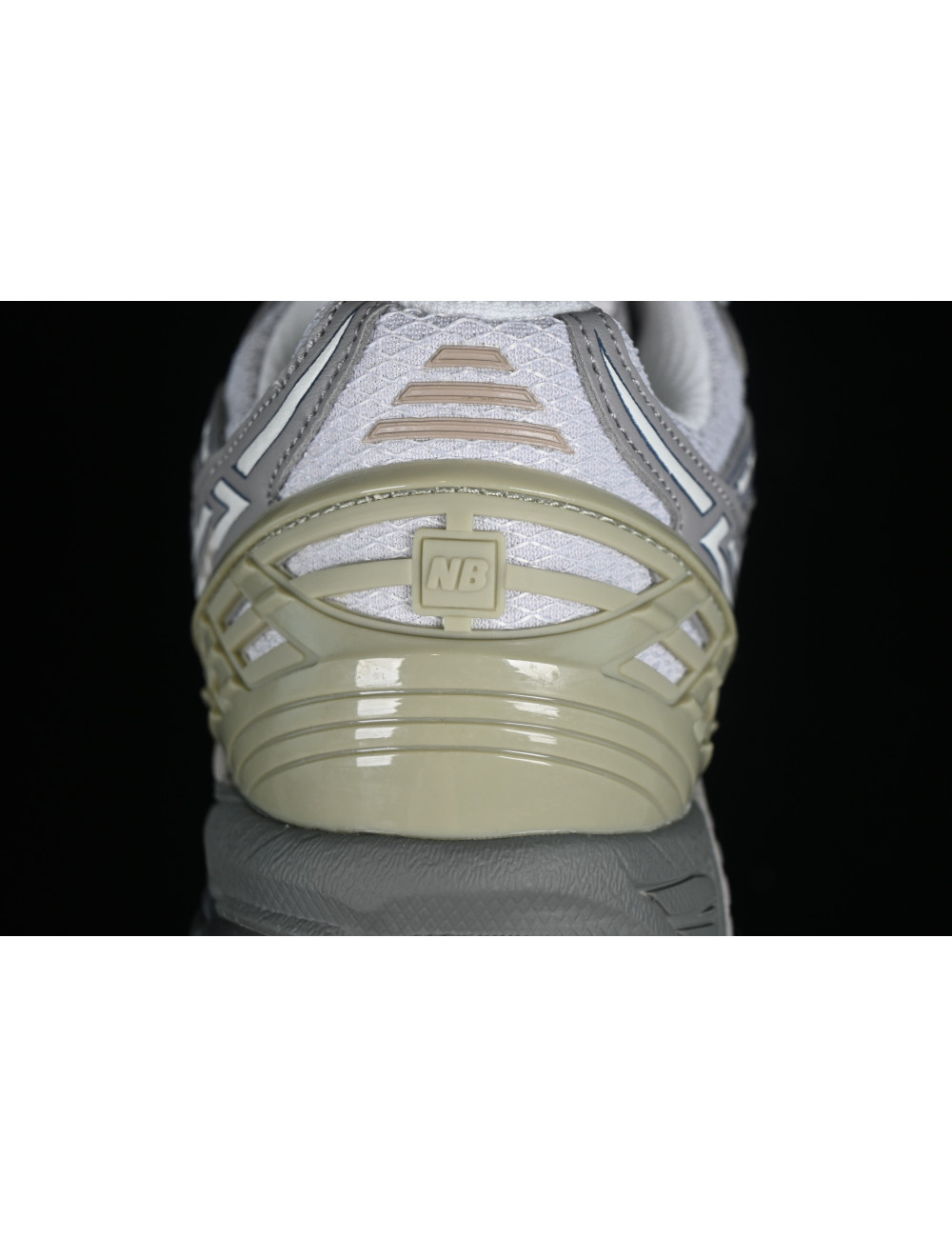 Y New Balance 1906 M1906NB