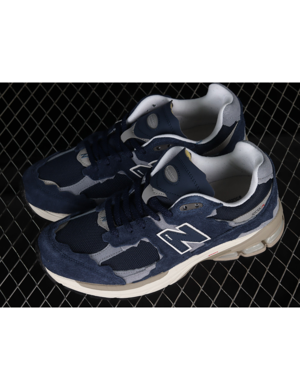 New Balance 2002 M2002RDK