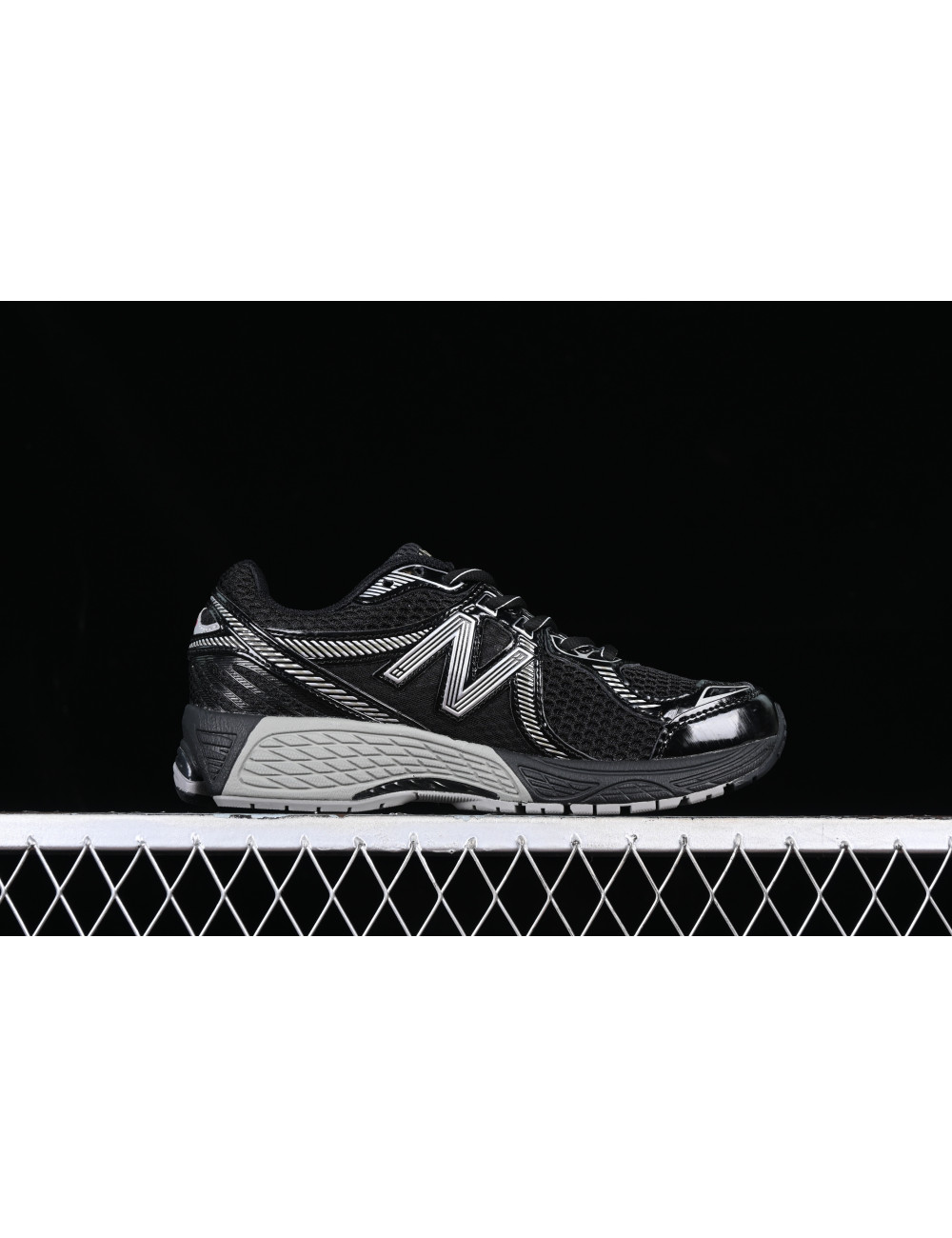 New Balance 860 ML860XC