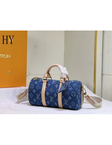 Louıs vuitton 250 x 150 x 110118032