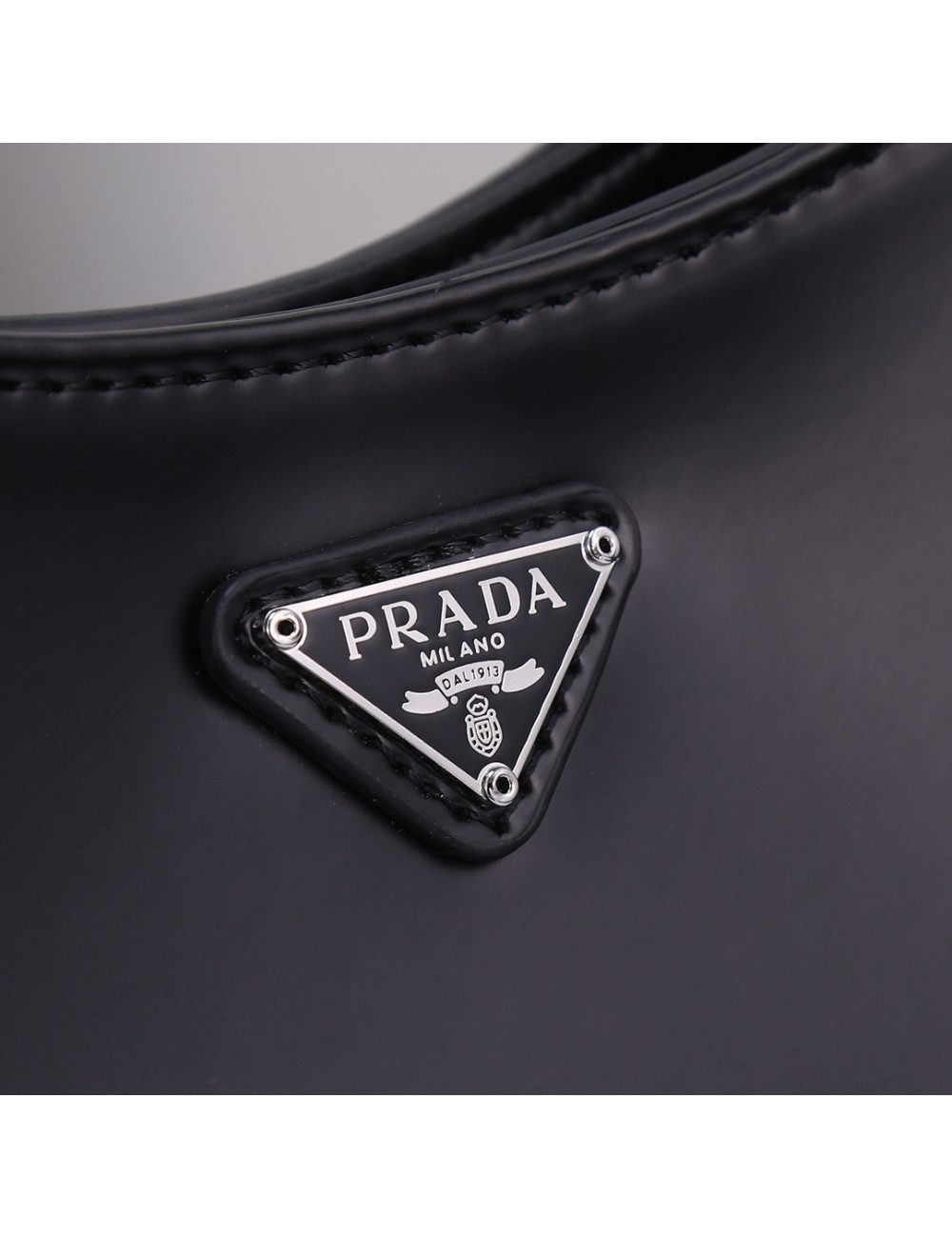 Prada 265x15x4cm408081