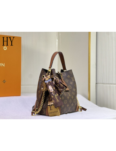 Louıs vuitton 252415118012