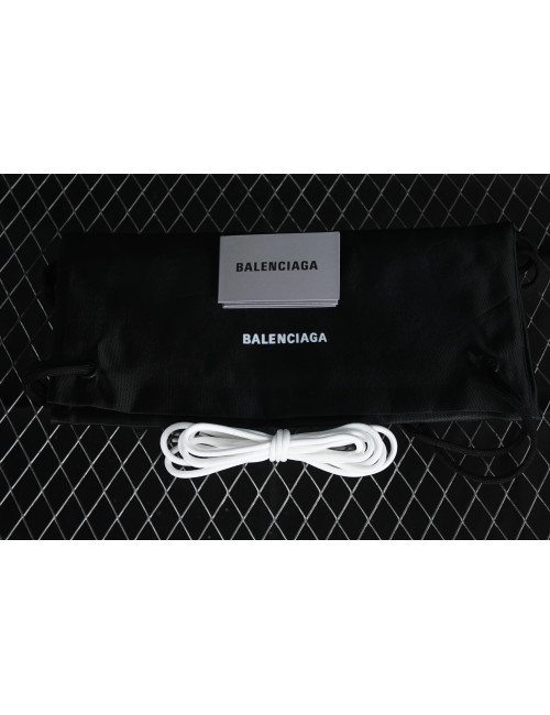 VG Balenciaga Track2 40 W3AE21248