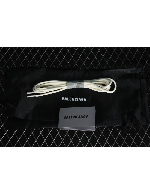 VG Balenciaga Track2 40 W3AE23911