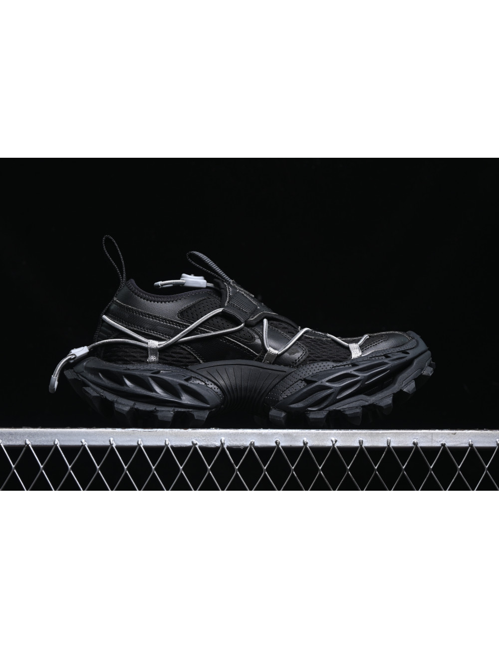 VG Balenciaga Hike Trail Sneaker 15 WHIKE1000