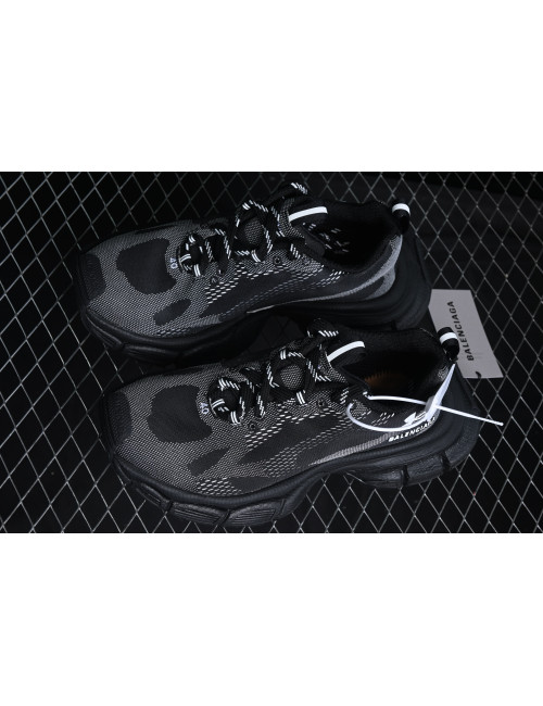 GT Under Armour x Balenciaga 3XL Sneakers 3 W3XUA1090