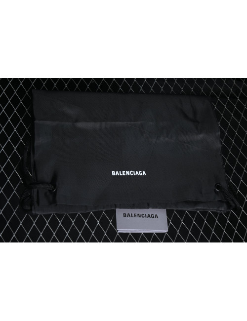 VG Under Armour x Balenciaga 3XL Sneakers 3 W3XUA9010