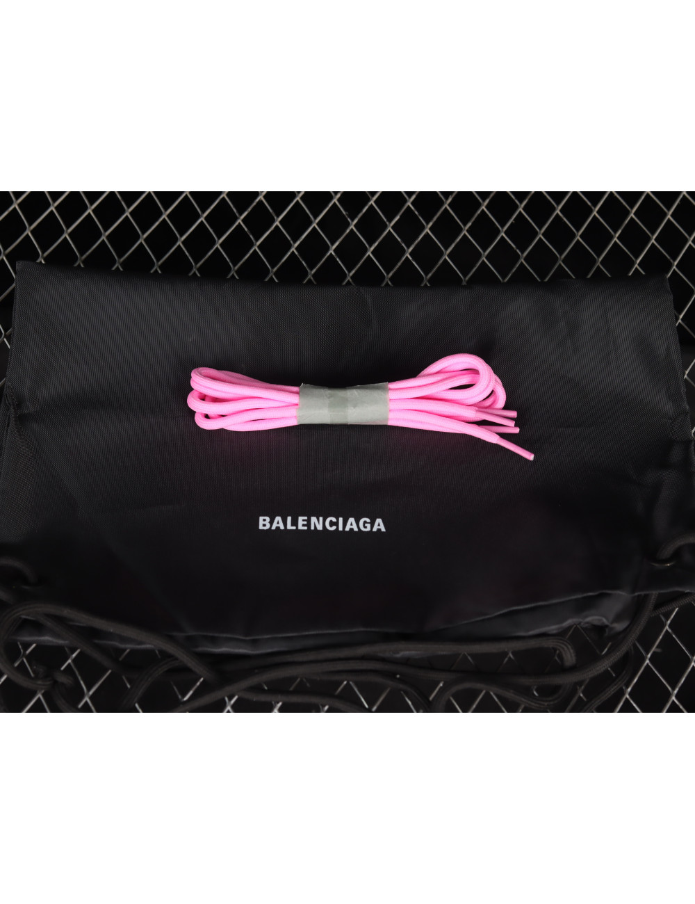 VG Balenciaga Triple S W2PAA5000