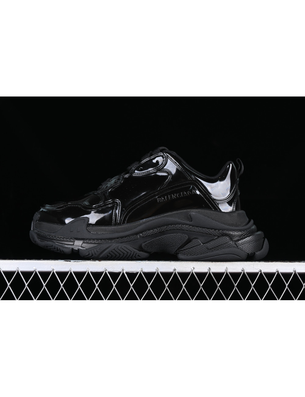 VG Balenciaga Triple S W2PAA0102