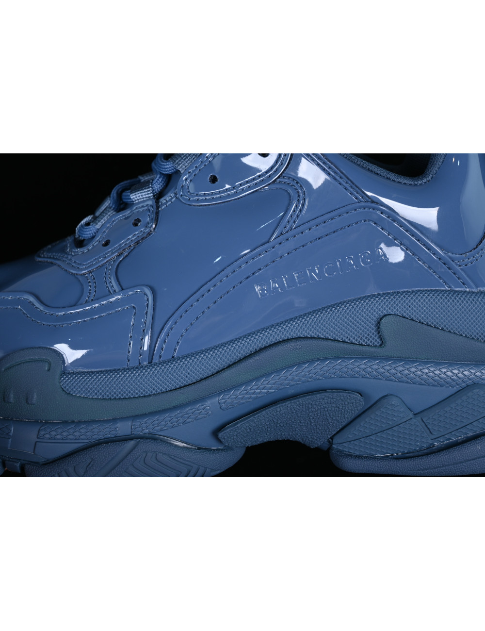 Balenciaga Triple S W2PAA4000