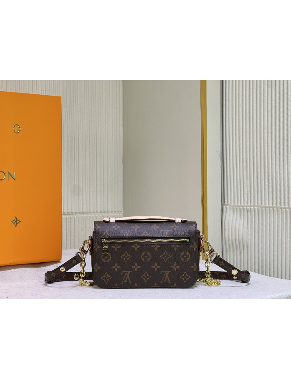 Louıs vuitton 2156135118022