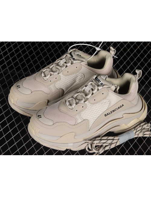 Balenciaga Triple S W2FW19700