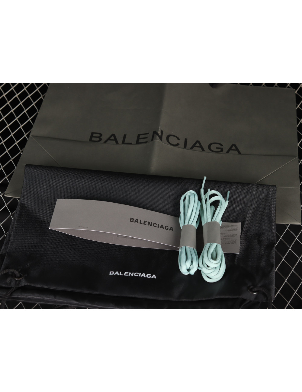 Balenciaga Track Sneaker Tess sGomma Res BI ALVTIS EFF NUBUKTIS E W2LA24010