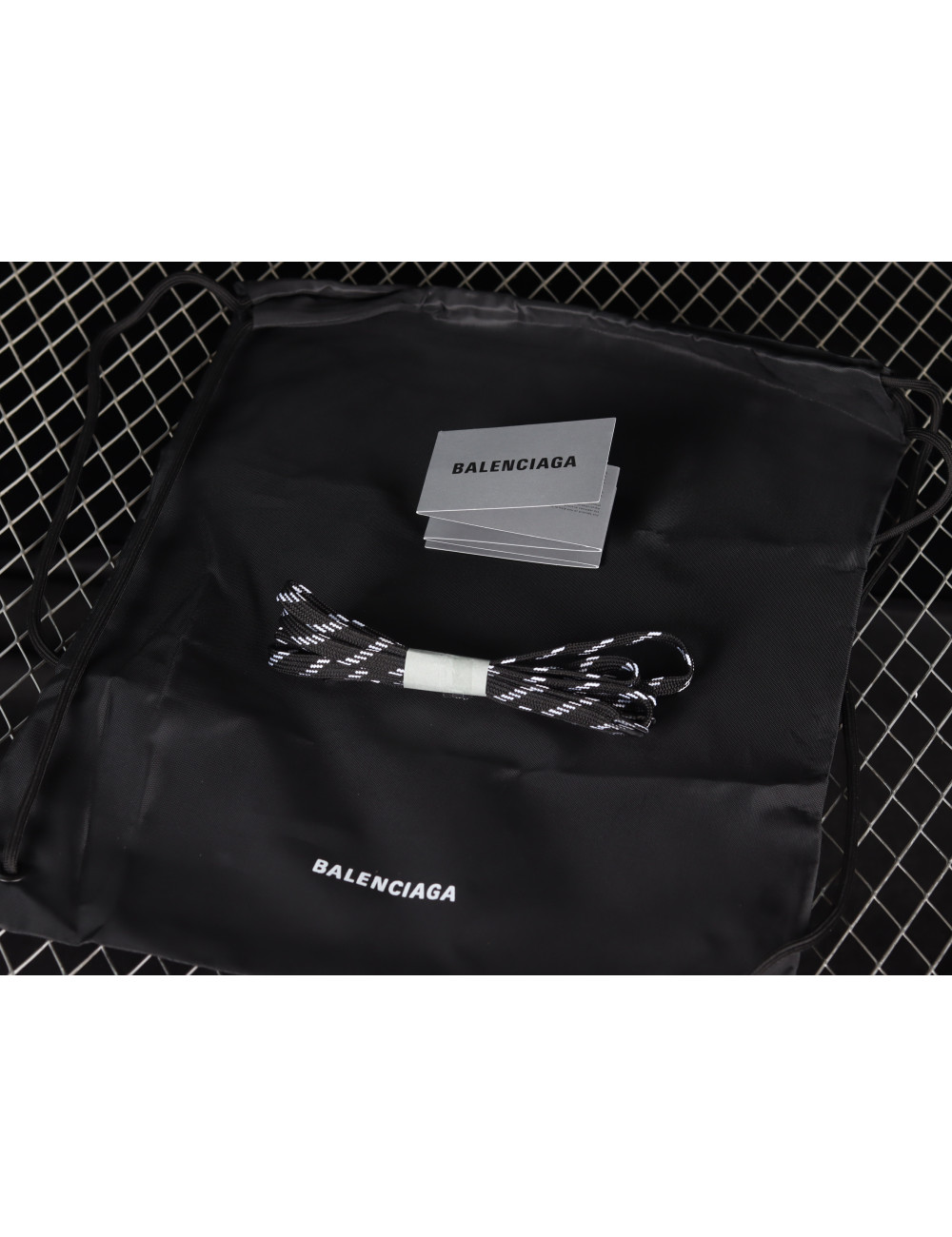 Balenciaga Phantom Sneaker W1E010102