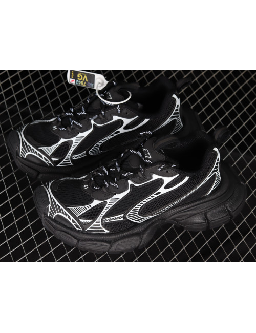 Balenciaga Phantom Sneaker W1E010102