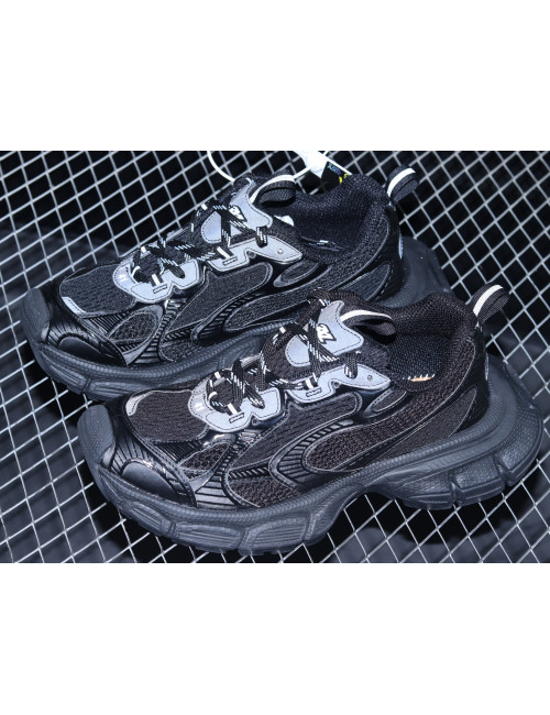 Balenciaga Phantom Sneaker W1B020103