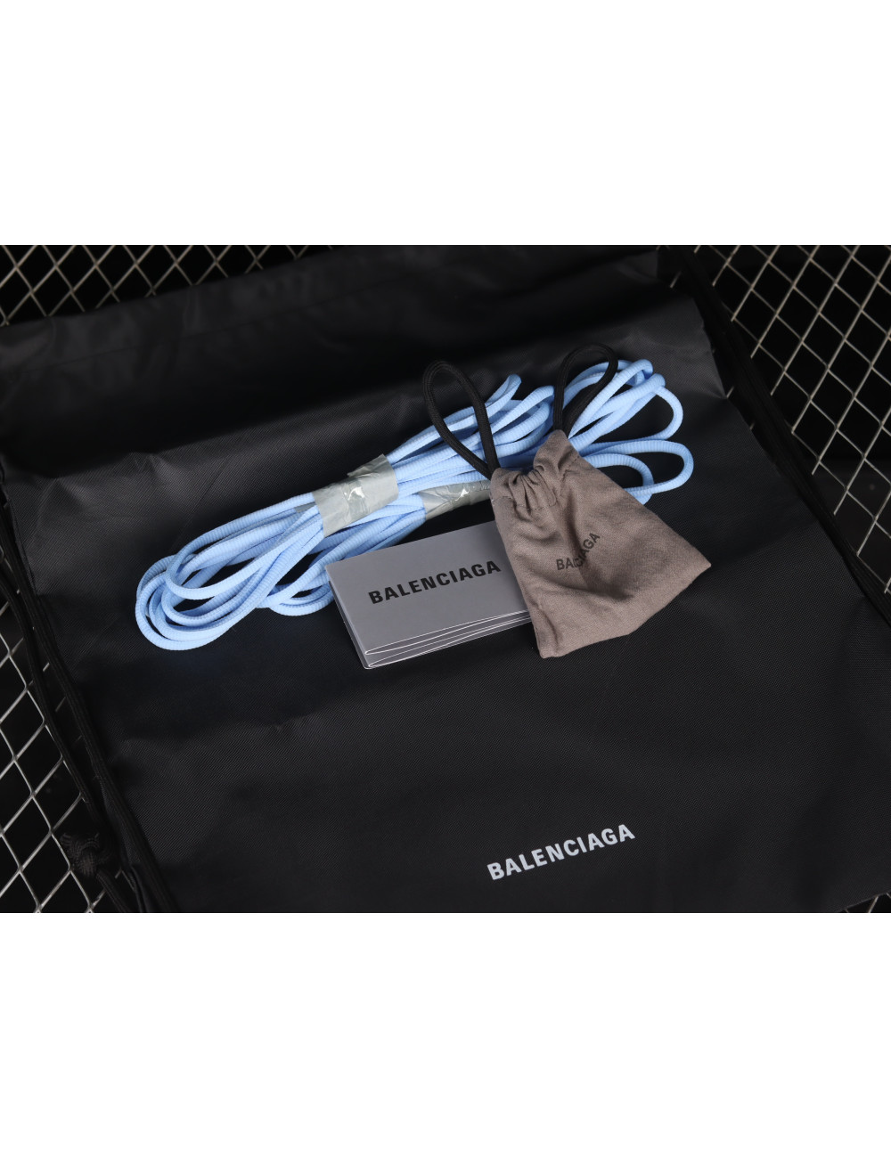 VG Balenciaga Track 40 LED3M W2LA14800