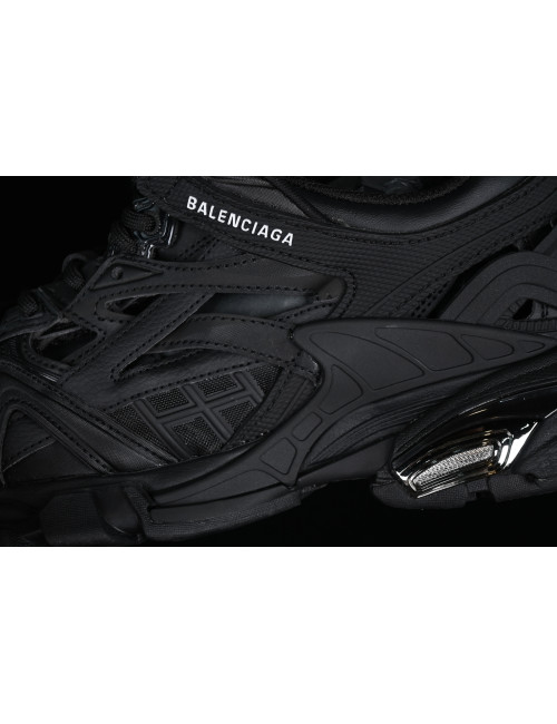 VG Balenciaga Track2 40 W2GN11000