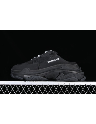 Balenciaga Triple S W3SM21000