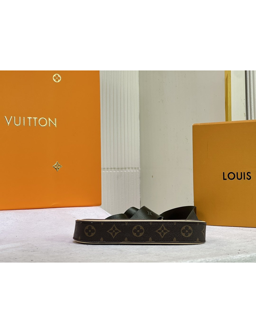 Louıs vuitton 19 x 115 x 3 118081