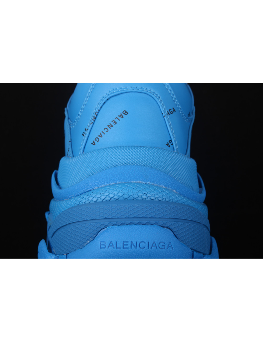 ZG Balenciaga Triple S E20848