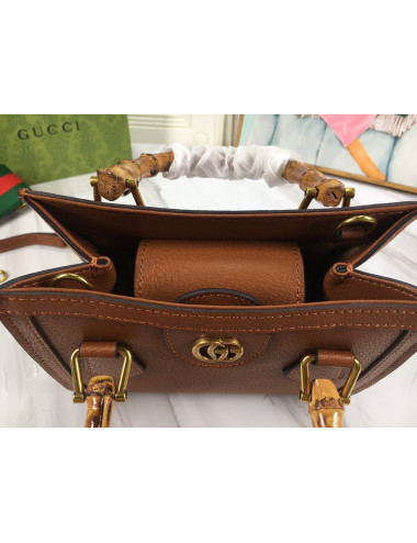 Gucci 20CM3064042