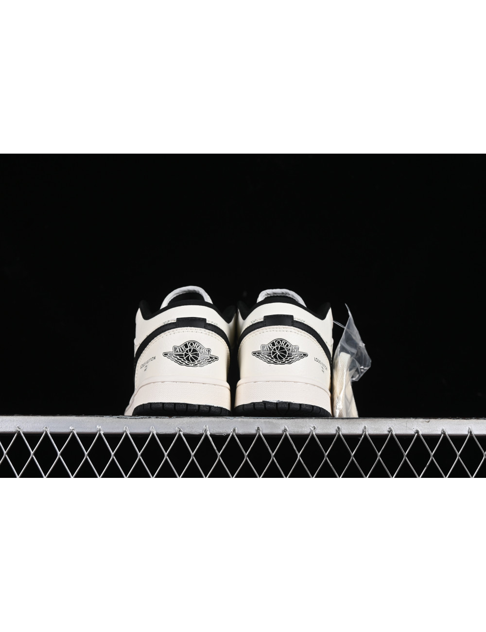 Air Jordan 1 Low LV SJ9950005