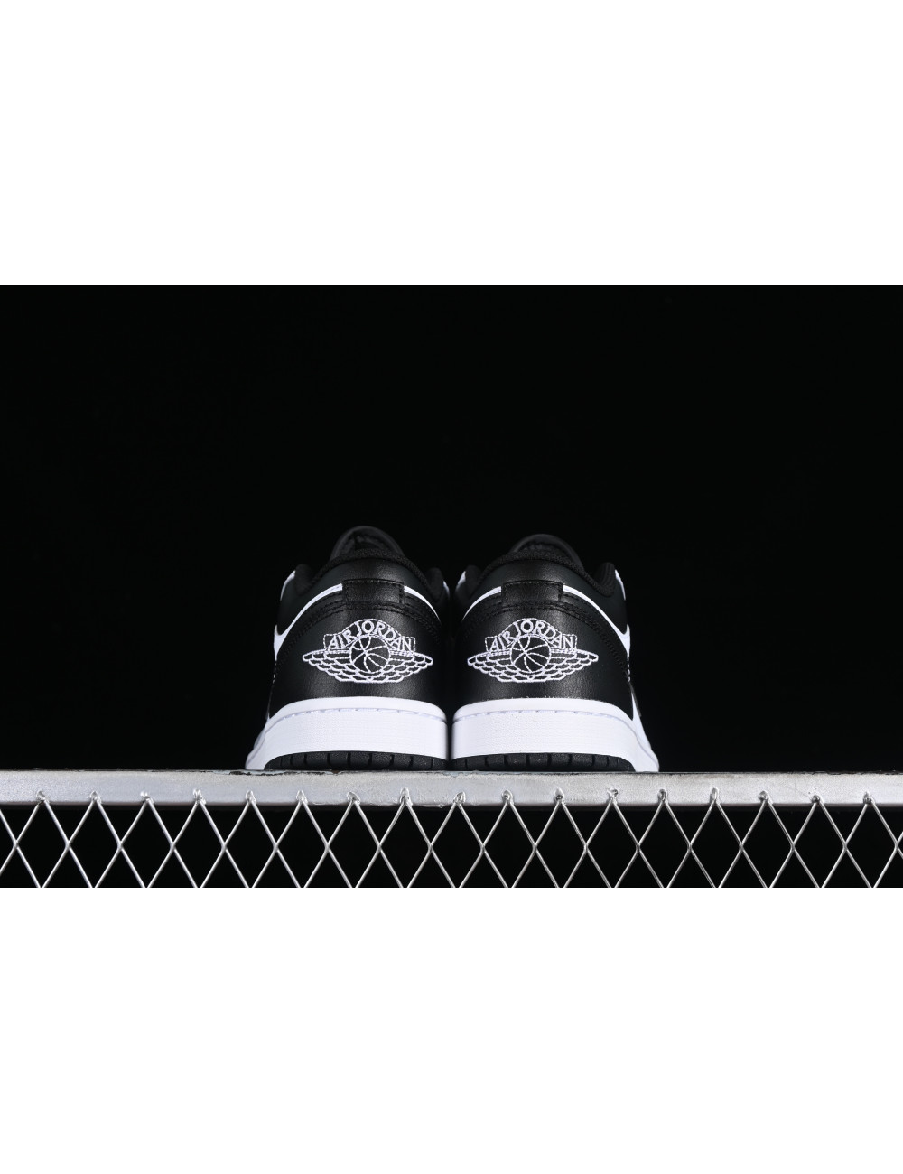 G Air Jordan 1 Low White and Black AJ1 1 553558132