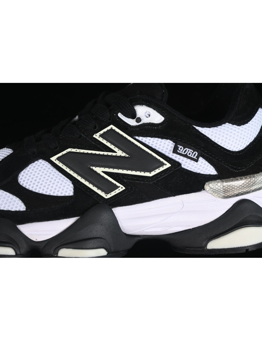 F New Balance NB9060 U9060YG1