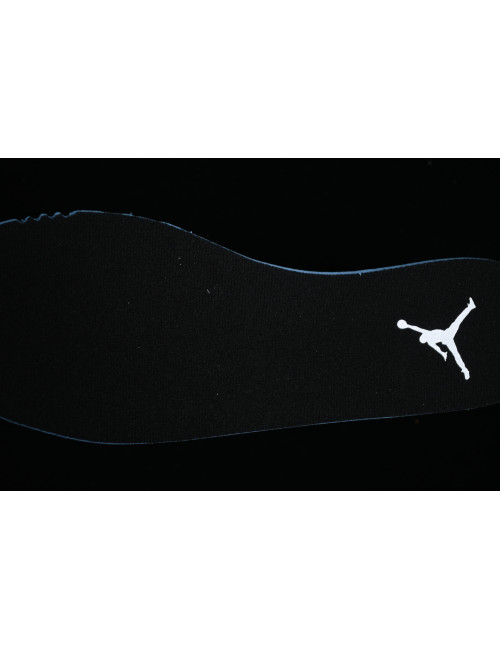  Air Jordan