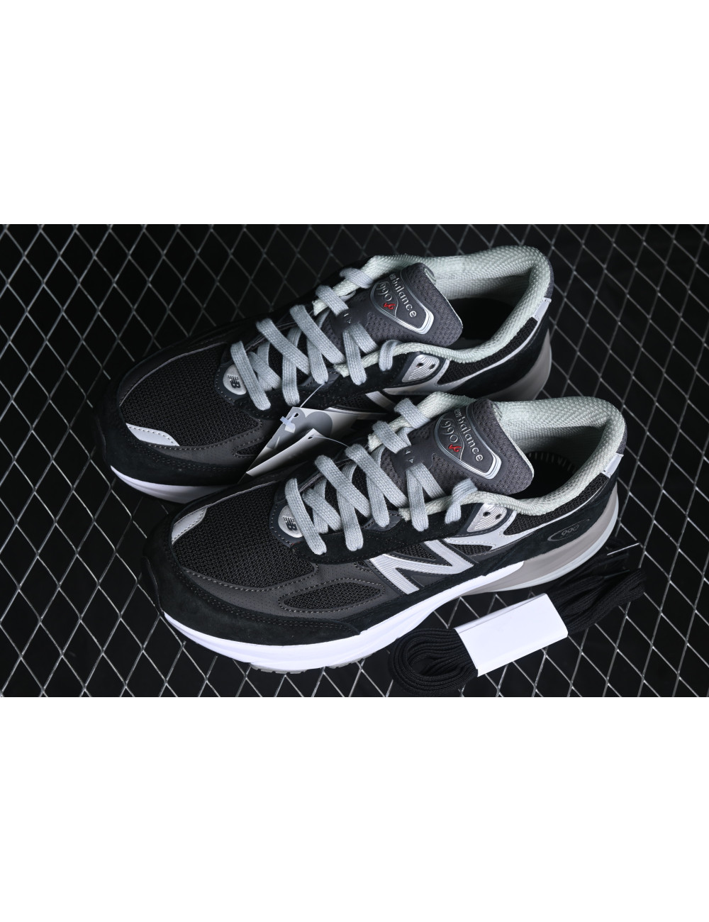 J New Balance NB990 M990BK6