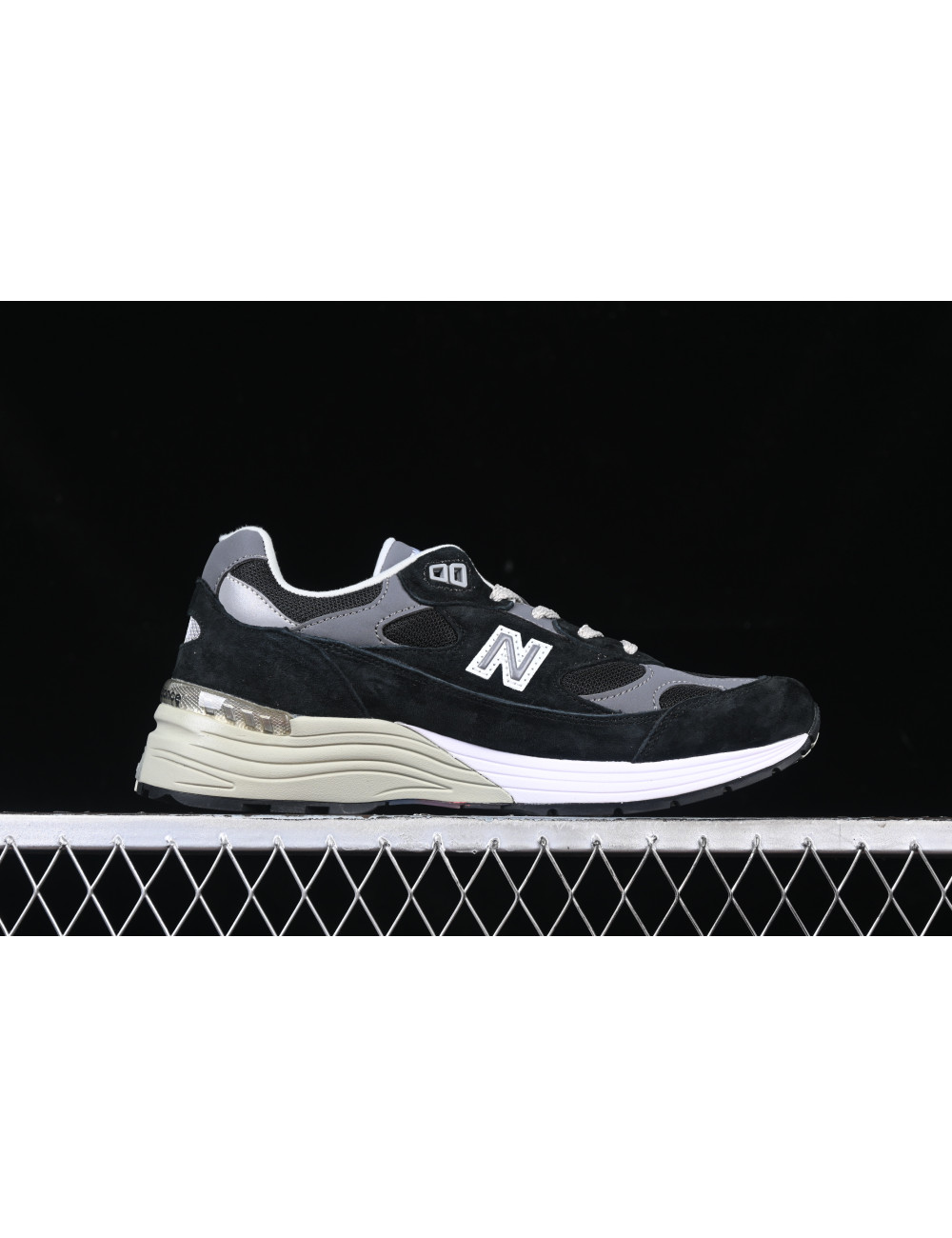 New Balance NB Made In USA M992 M992BK