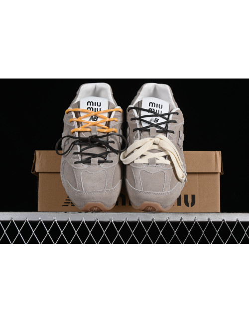 MiuMiu x New Balance 530