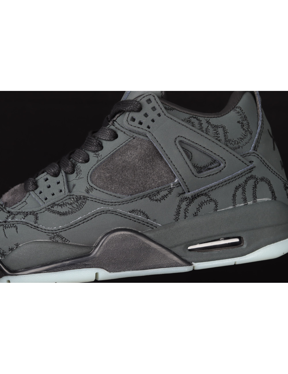 G Kaws x Air Jordan 4 Black AJ4 930155001