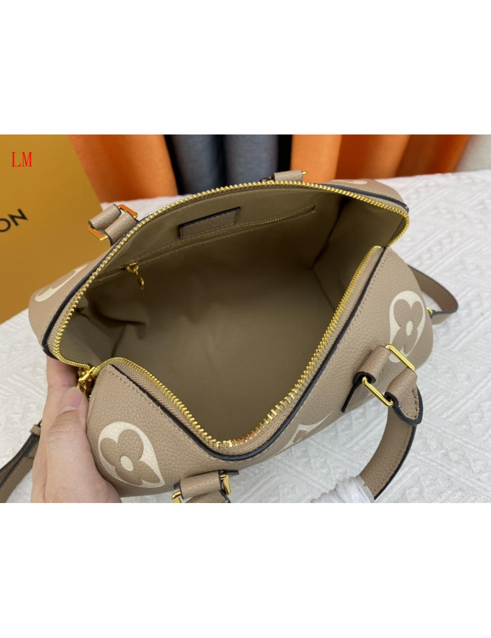 Louıs vuitton 241915118022