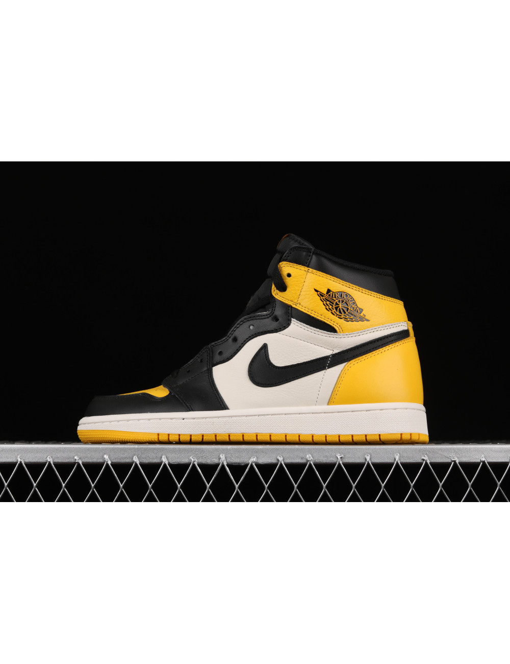 Air Jordan 1 Retro High OGYellow ToeAJ1 1 AR1020700