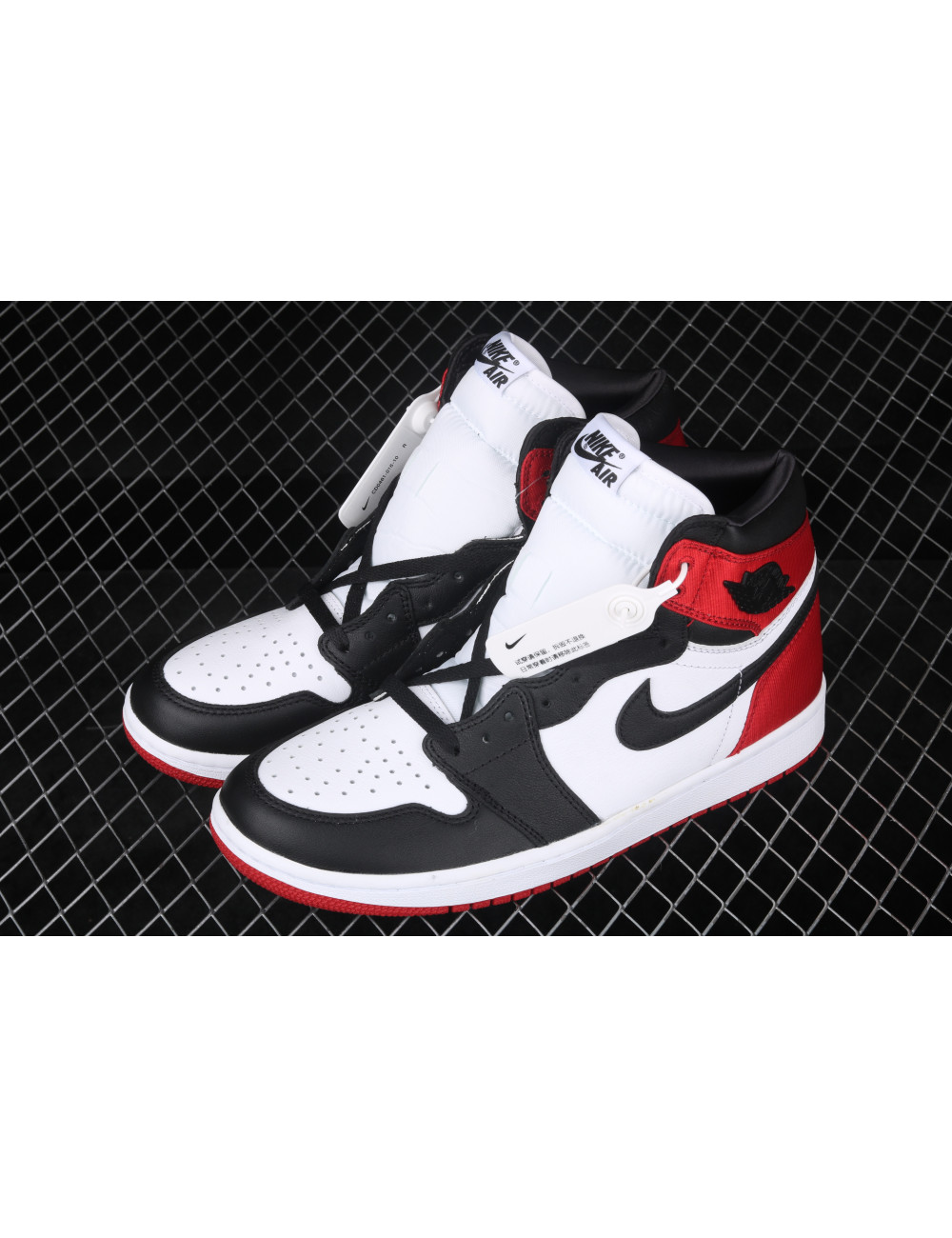 Air Jordan AJ1 Satin WMNSBlack Toe AJ11 CD0461016