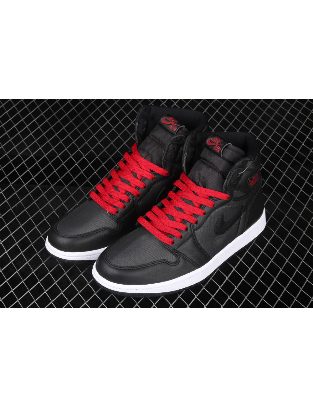 Air Jordan 1 High OGBlack SatinAJ1 1 555088060