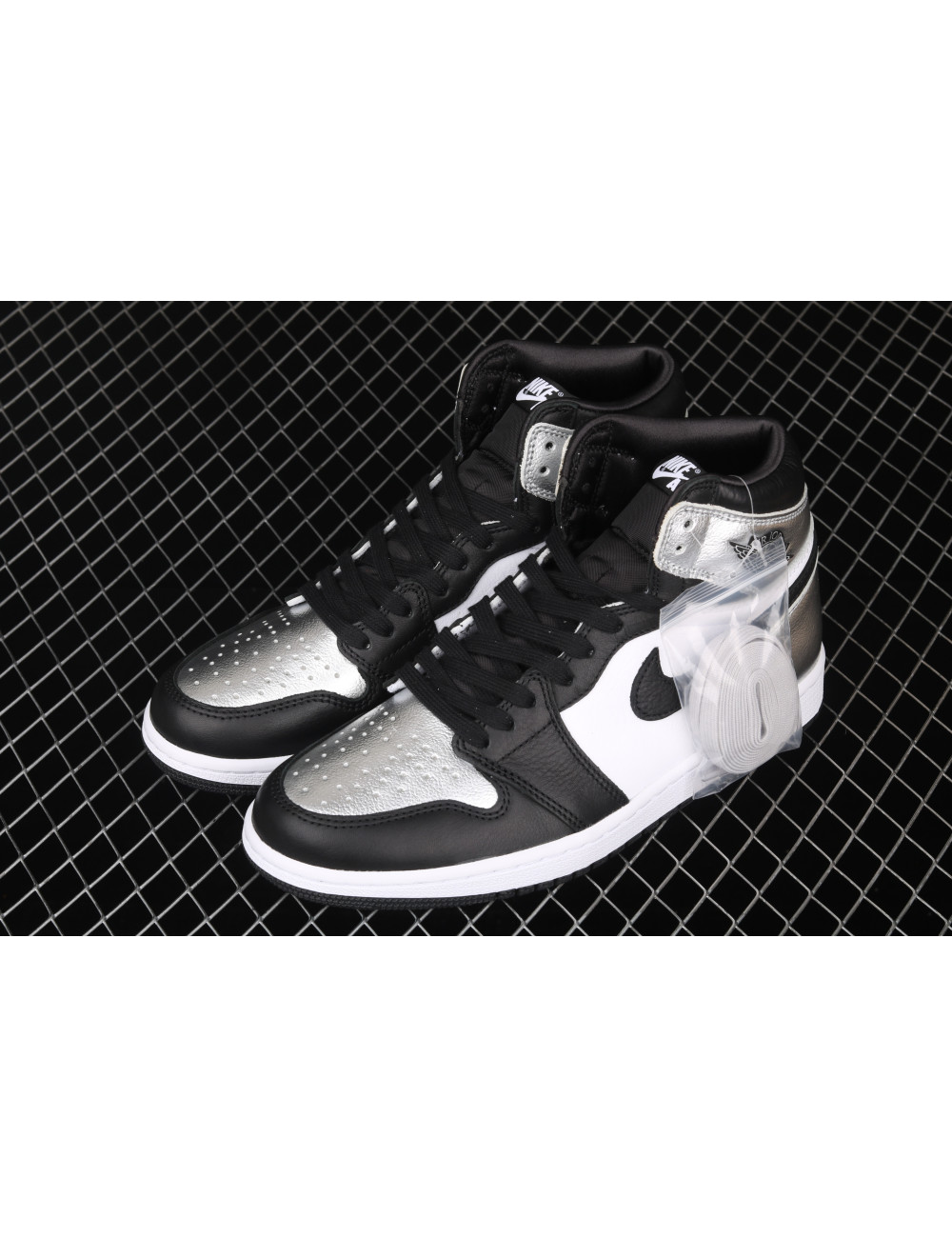 Air Jordan 1 High OG WmnsSilver ToeAJ1 1 CD0461001