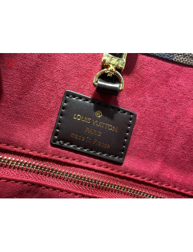 Louıs vuitton 352714118012