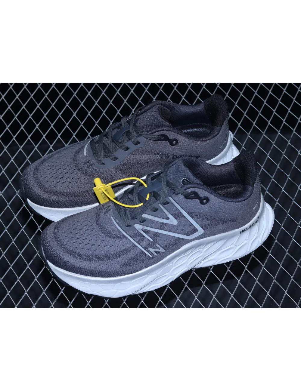 New Balance Fresh Foam x More V4 MMORGG4