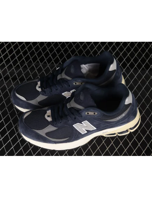 New Balance 2002 M2002RCA