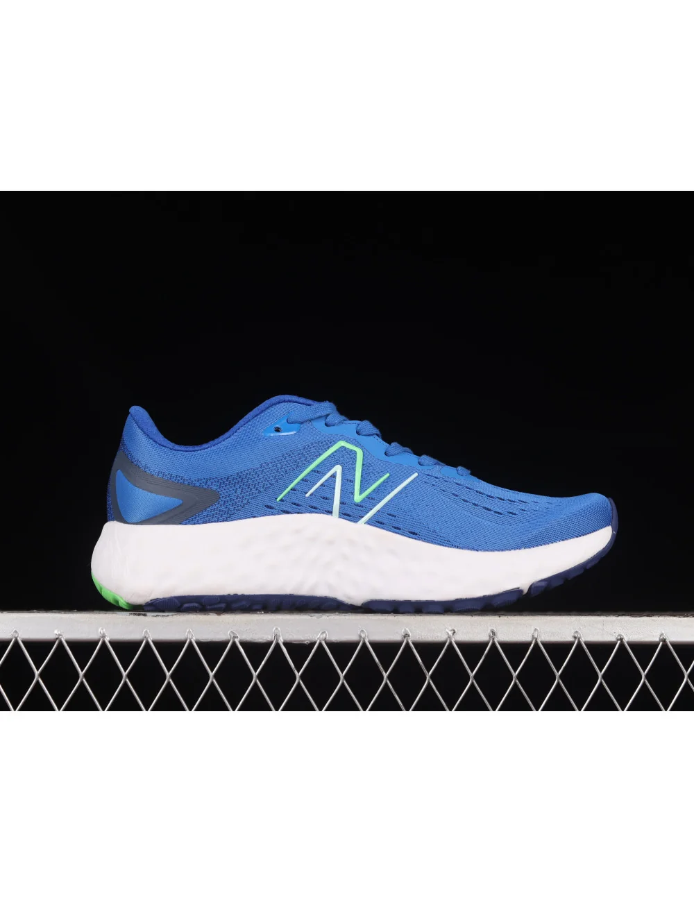 New Balance Fresh Foam Evoz V2 MEVOZLB2