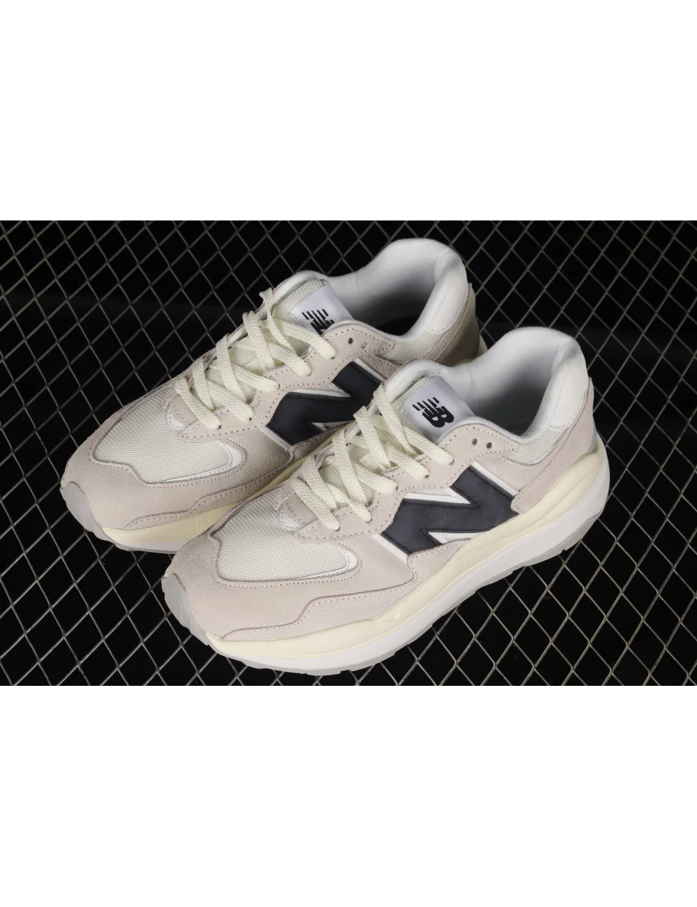 New Balance NB5740 M5740CBC