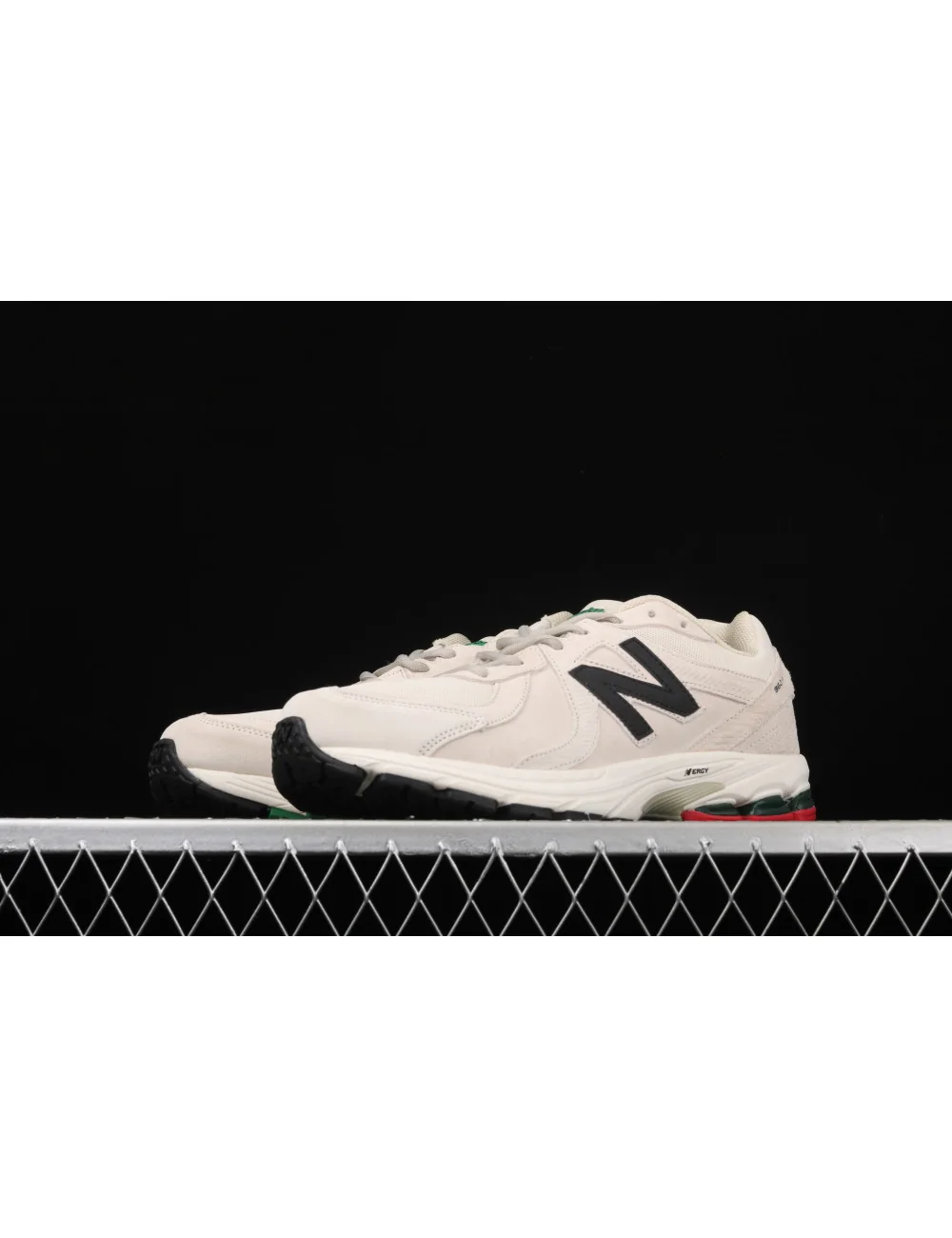 New Balance 860 ML860XG