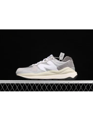 New Balance NB5740 M5740AT