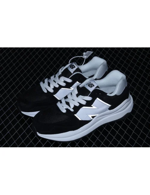 New Balance NB5740 M5740CB