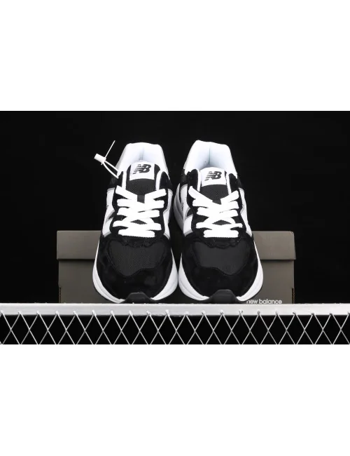 New Balance NB5740 M5740CB