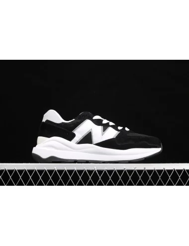 New Balance NB5740 M5740CB