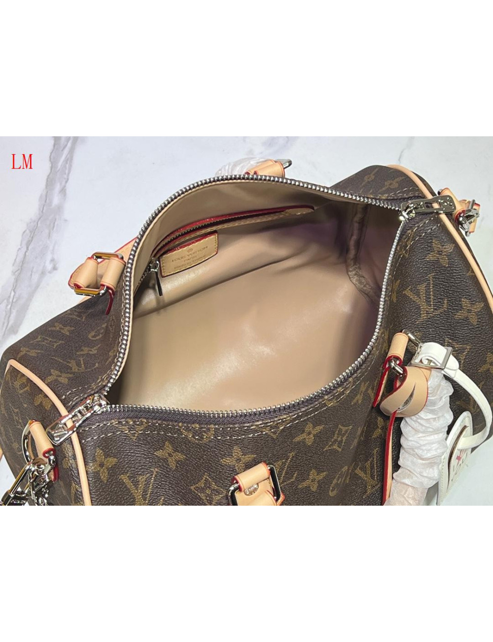 Louıs vuitton 302117118022